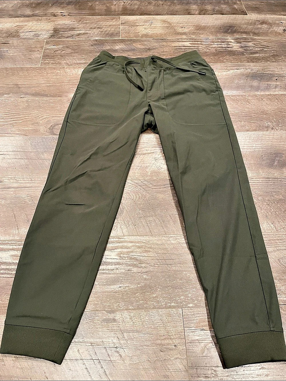 VRST Jogger Pants in Green Size Small Like New